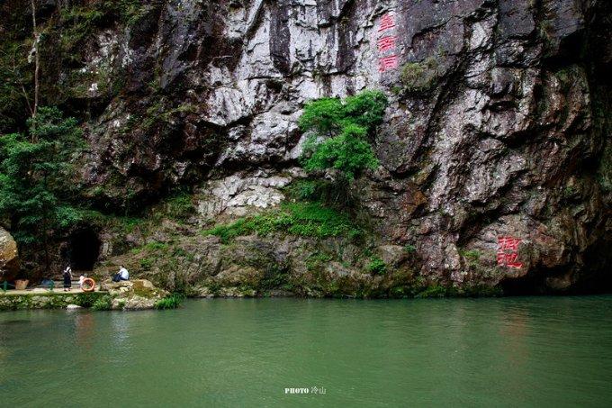 二刷《我的前半生》，才知年薪500万的唐晶为何跟罗子君那么好